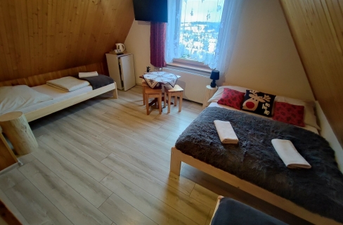 Pokój 4-osobowy z łazienką