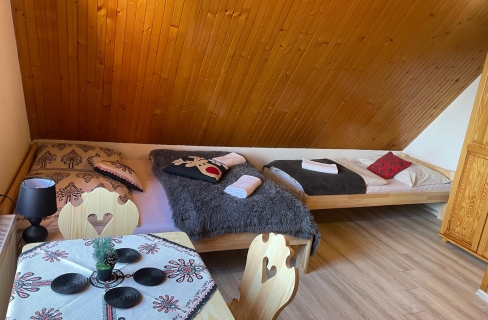 Pokój 4-osobowy z łazienką